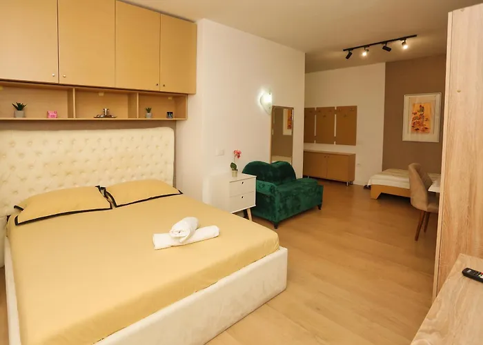 Cozy Apartment Near Square 21 Tirana