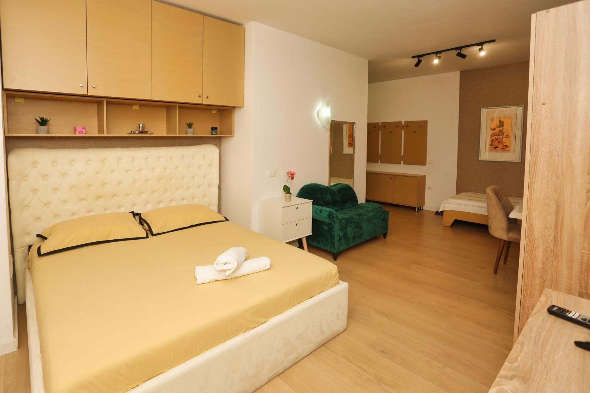 Apartment Cozy Near Square 21 *